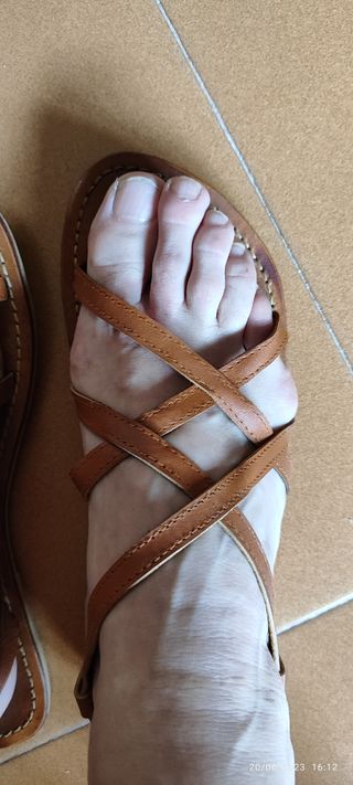 Sandalias romanas d piel