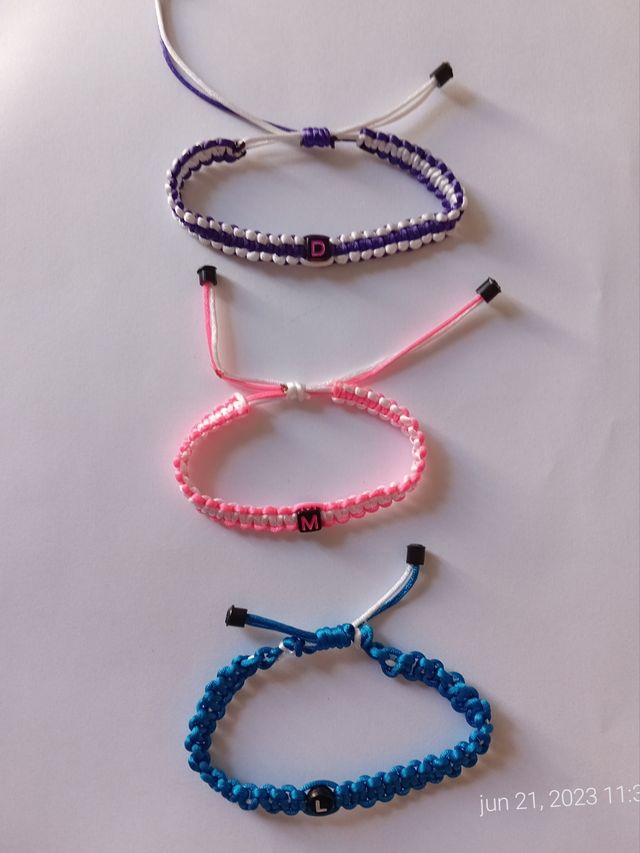 Pulseras,llaveros...personalizados 