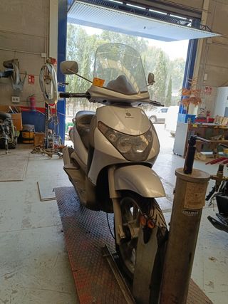 despiece Piaggio Beverly 125 año 2005