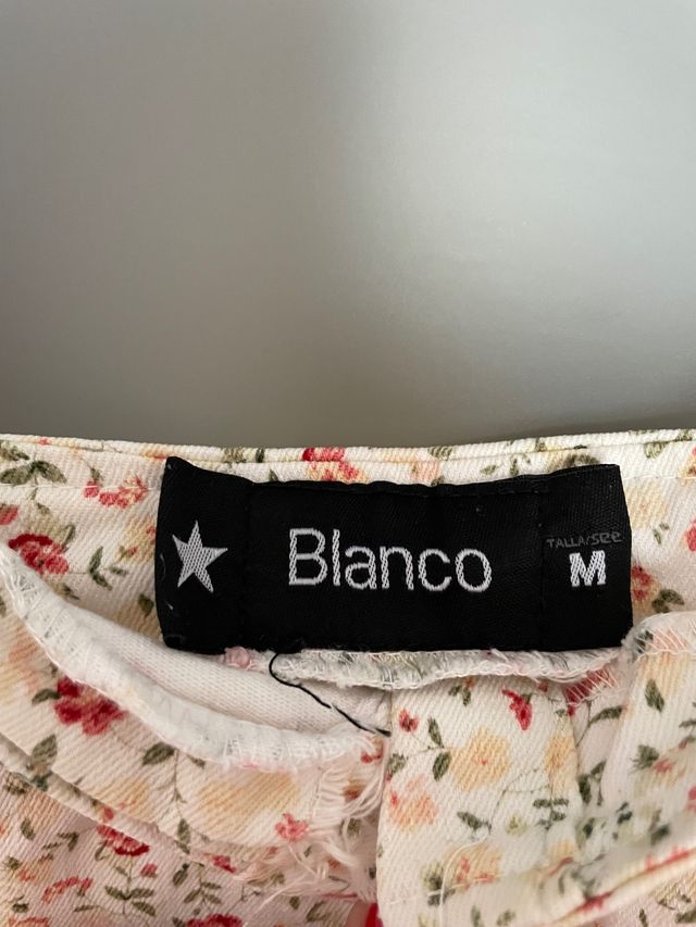 Vestido tipo pichi flores blanco