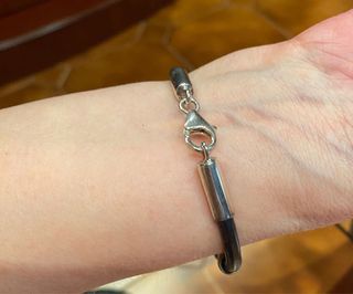 Pulsera de plata y cuero