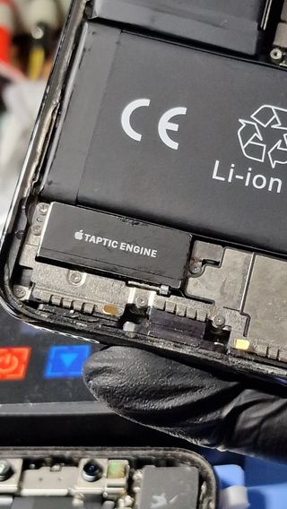 Reparación dispositivos Apple iPhone iPad