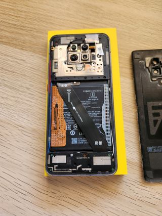 Xiaomi Poco F2 Pro per i ricambi.