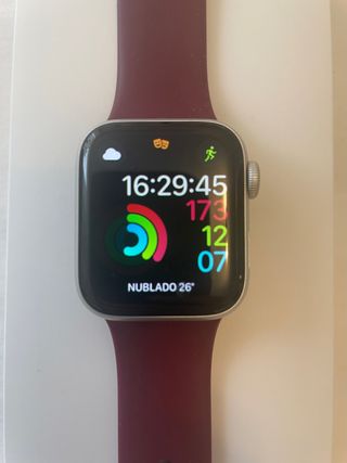Apple Watch SE 40mm + cargador + 7 correas