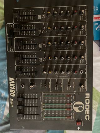 Mesa de mezclas rodec mx180 mk3