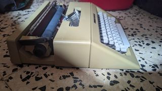 maquina de escribir olivetti lettera 25