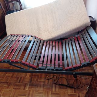 Cama articulada con colchón, de Pikolin