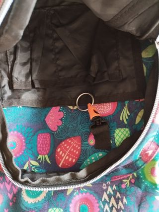 mochila y neceser grande marca totto