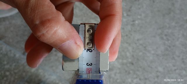 Patas sofá de 3'5cm de alto y largo 22cm