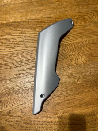 ADORNO BMW PORTADOR RUEDA IZQUIERDA K 1200-K1300 R