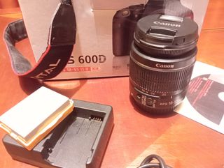 CANON EOS 600D