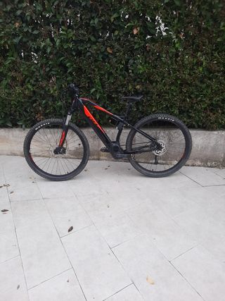 Bicicleta eléctrica. Talla M. 29"