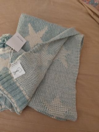 Bufanda y gorro sin estrenar