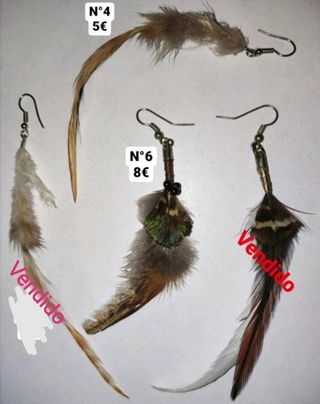 Pendientes de plumas 