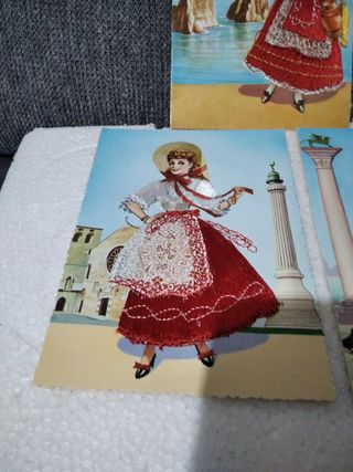 cartoline vintage con vestito in stoffa
