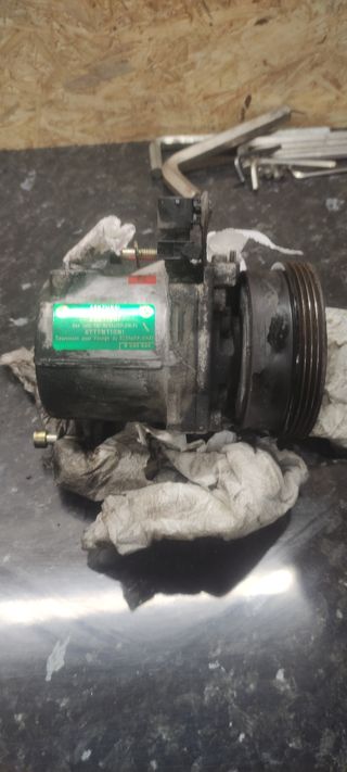 Despiece motor M44b19 BMW e36 318is coupe compact