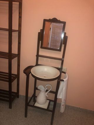 Mobili da bagno antichi