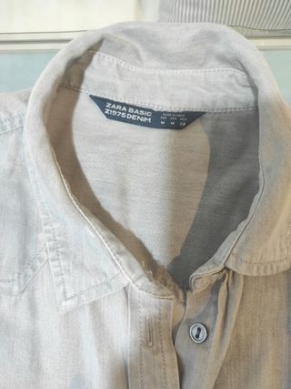 camisa vaquera fluida gris Zara