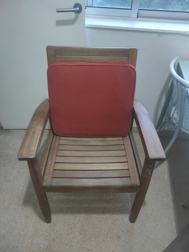 silla terraza de madera maciza 