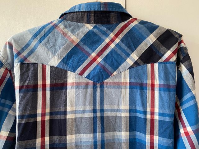 Camisa de marca Levis es original