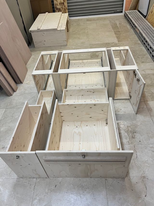 Mueble camper "Maletero T6"