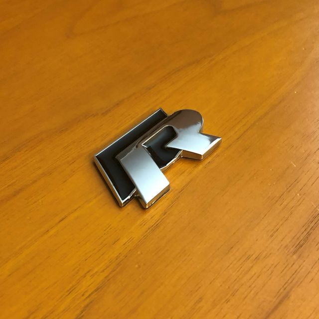 Stemma logo R Volkswagen nero 55x28mm