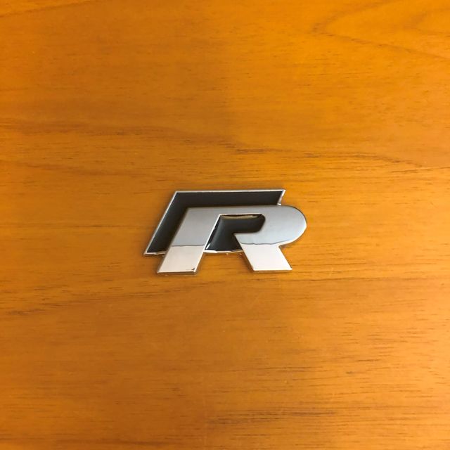 Stemma logo R Volkswagen nero 55x28mm