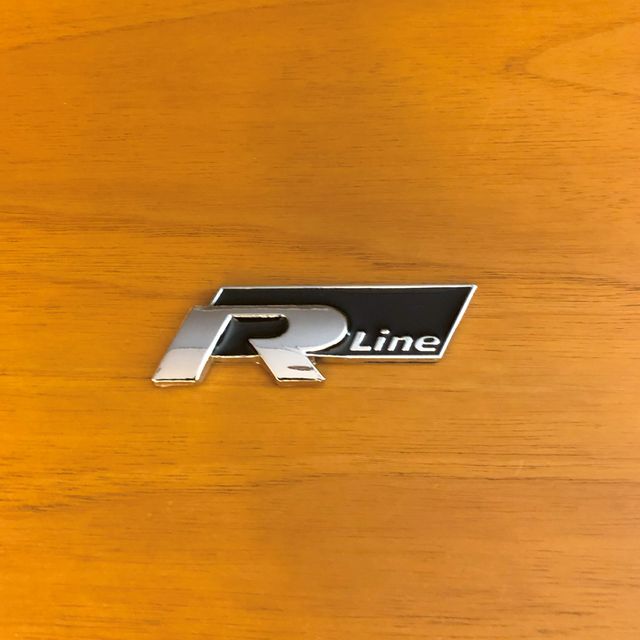 Stemma logo R Line Volkswagen nero 76x24mm