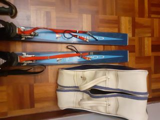 Skies,botas y bastones