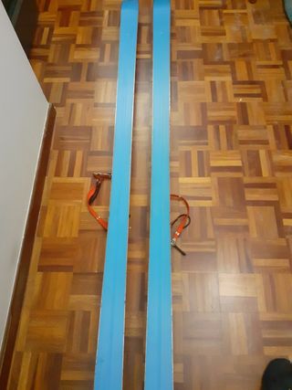 Skies,botas y bastones