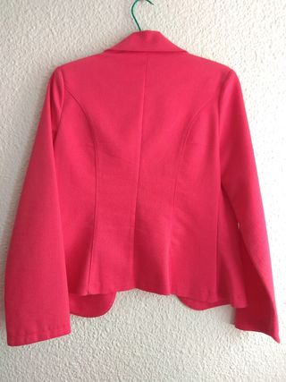 Americana de mujer rosa