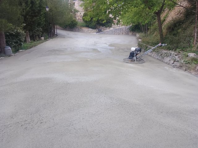 hormigón impreso y fratasado vertical