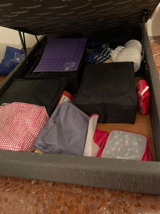 Canapé abatible con ruedas 135cm