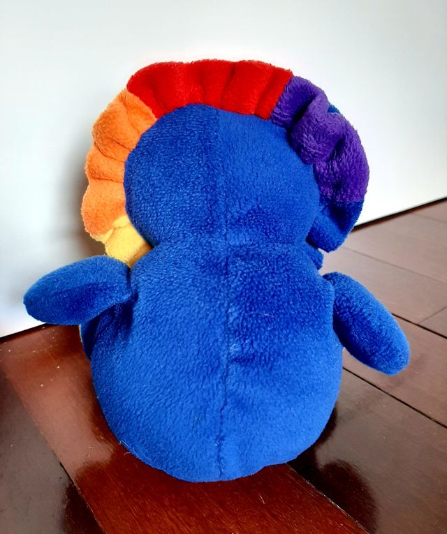 León pequeño de peluche