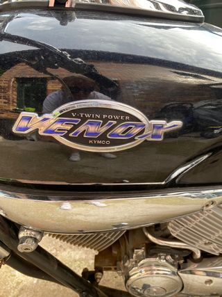 Moyo kymco venox negra 250