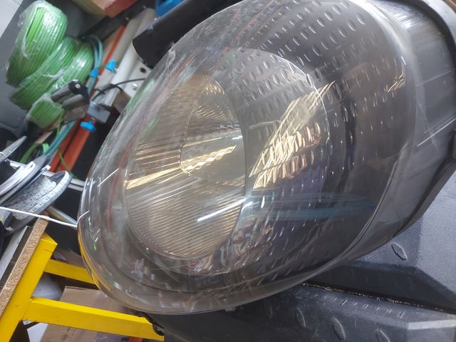 Faro Nissan Primastar, Renault....