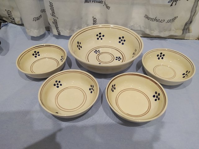 1 Bol Gran + 4 bols pqñs Porcelana