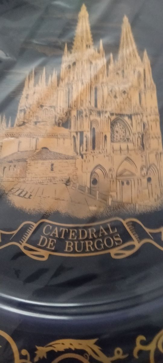 Cuadro de Burgos en oro tallado