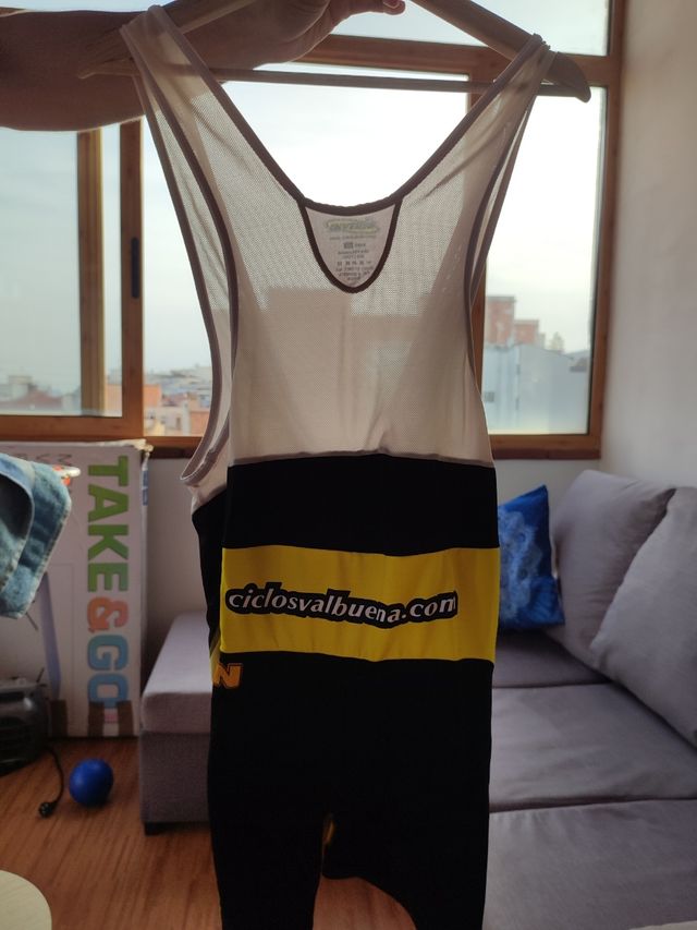 Conjunto camiseta culote Valbuena ciclista