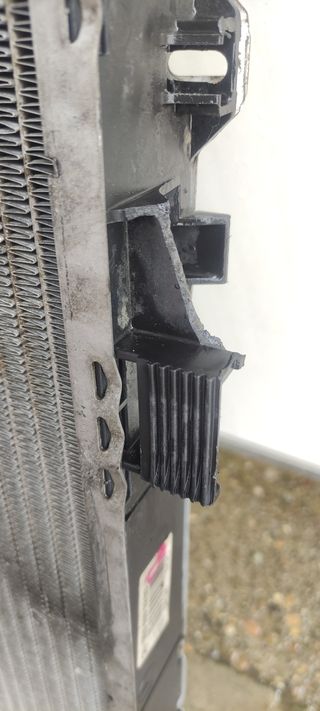 radiador mercedes w210 clase e 3000 TD 2105003203