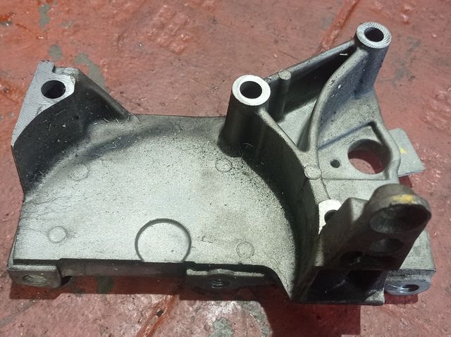 SOPORTE MOTOR RENAULT / MERCEDES