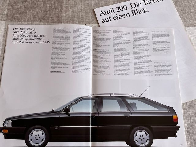 AUDI 200 Quattro Berlina y Avant  (41 páginas)