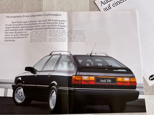 AUDI 200 Quattro Berlina y Avant  (41 páginas)