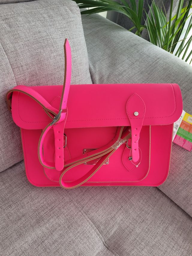 bolso color rosa