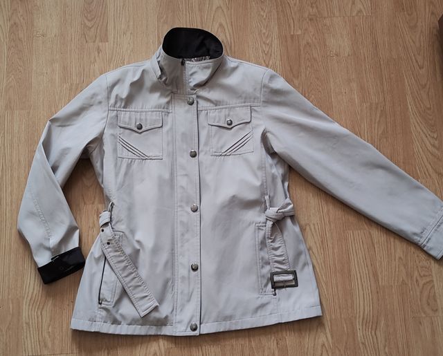 T-M. Parka marrón clarito