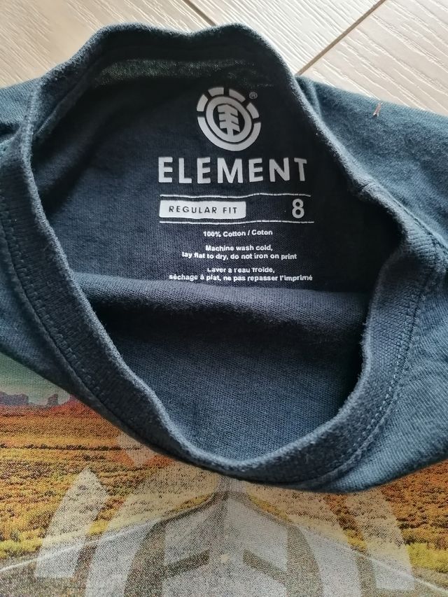 T-shirt element menino