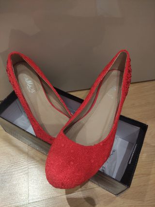 Bailarinas mujer rojas