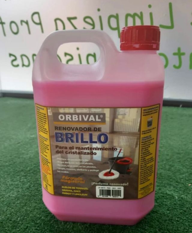 Fregasuelos profesional renovador brillo 5 litros