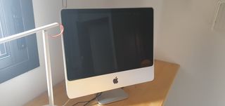 imac 8.1 intel Core 2 Duo, 2.66 GHz 4GB de RAM