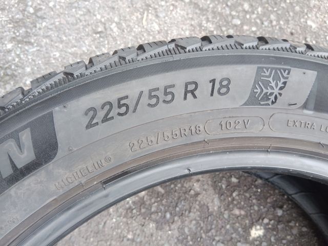 B12(225/55/18/102V)Michelin Pilot Alpin 5